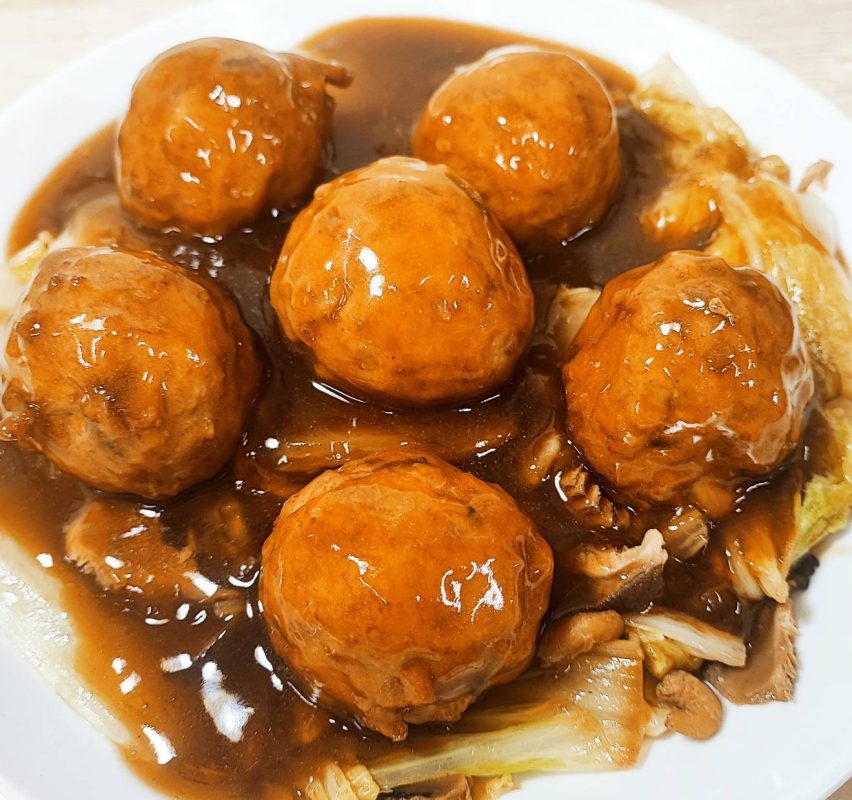 手作り水餃子 / 台湾グルメ 台湾風のふわふわした肉だんご